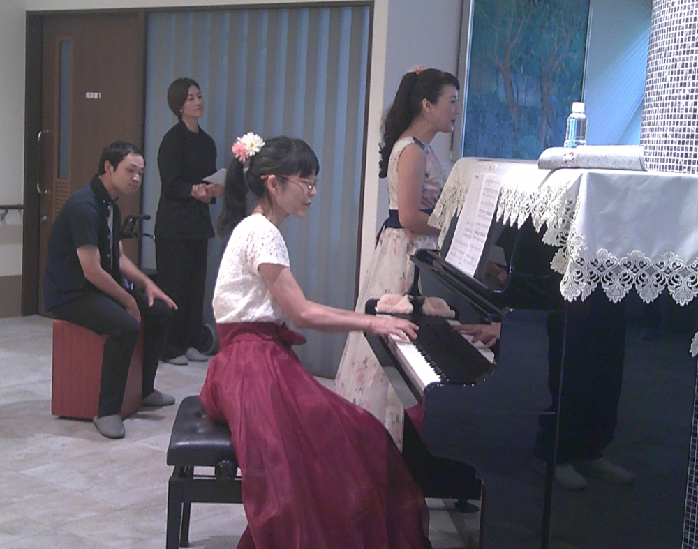 歌＆ピアノコンサートを開催しました♪
